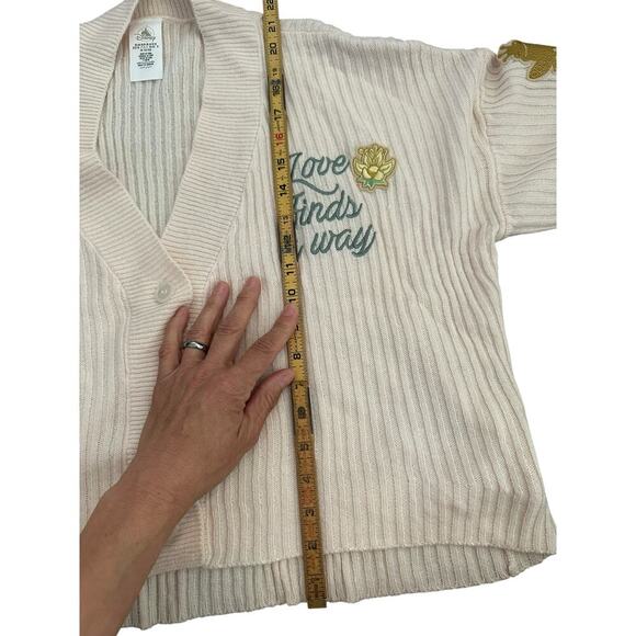 Disney Cream Princess & the Frog Love Finds a Way Button Up Cardigan Size M - Picture 6 of 7